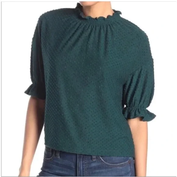 Madewell Texture & Thread Clip Dot Ruffle
Top - Picture 2 of 7